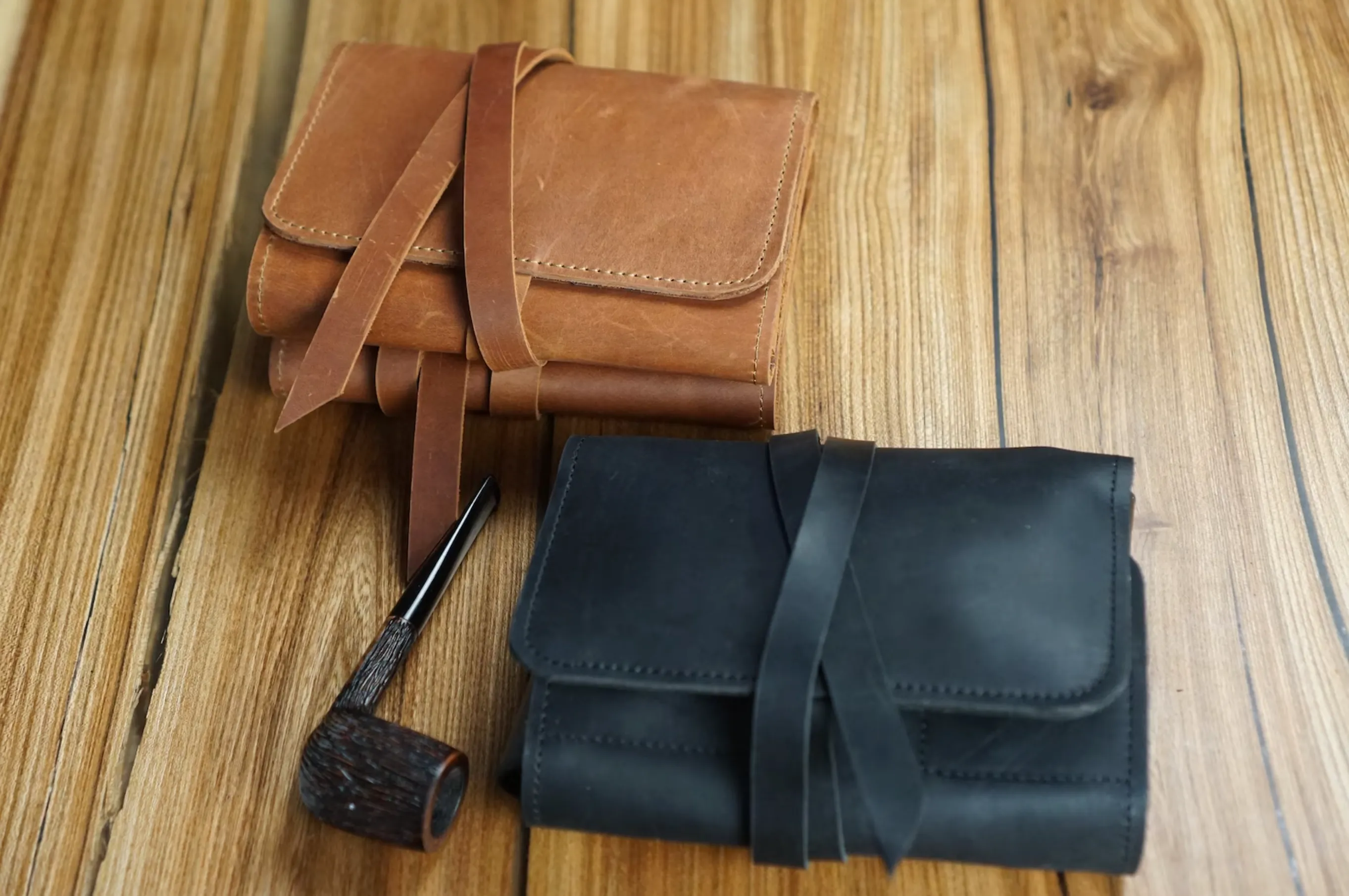 Black leather roll up pouch for 2 pipes & tobacco accessories