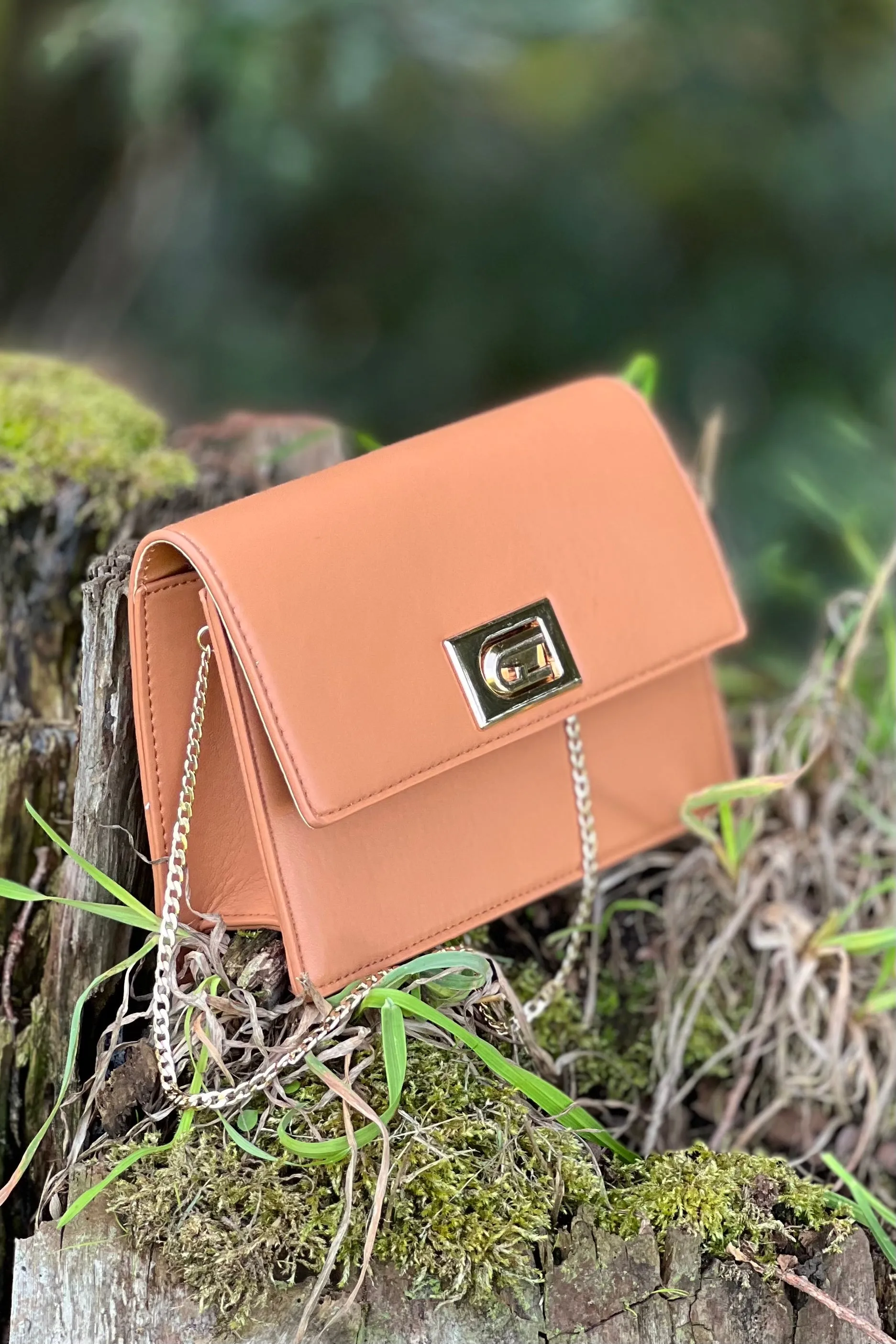 Darling Clutch - Camel Brown