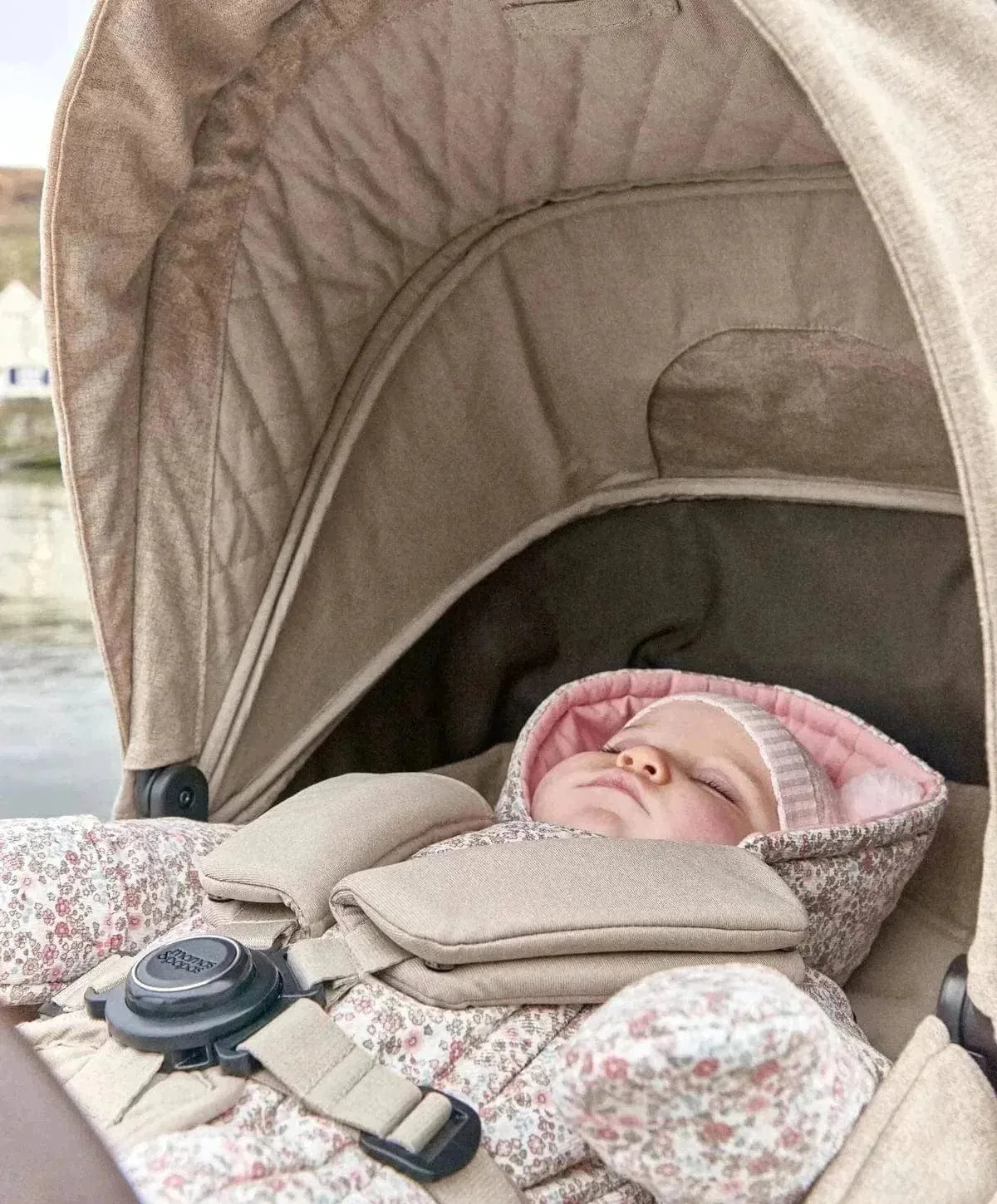 Mamas & Papas Strada Cloud T Travel System - Pebble