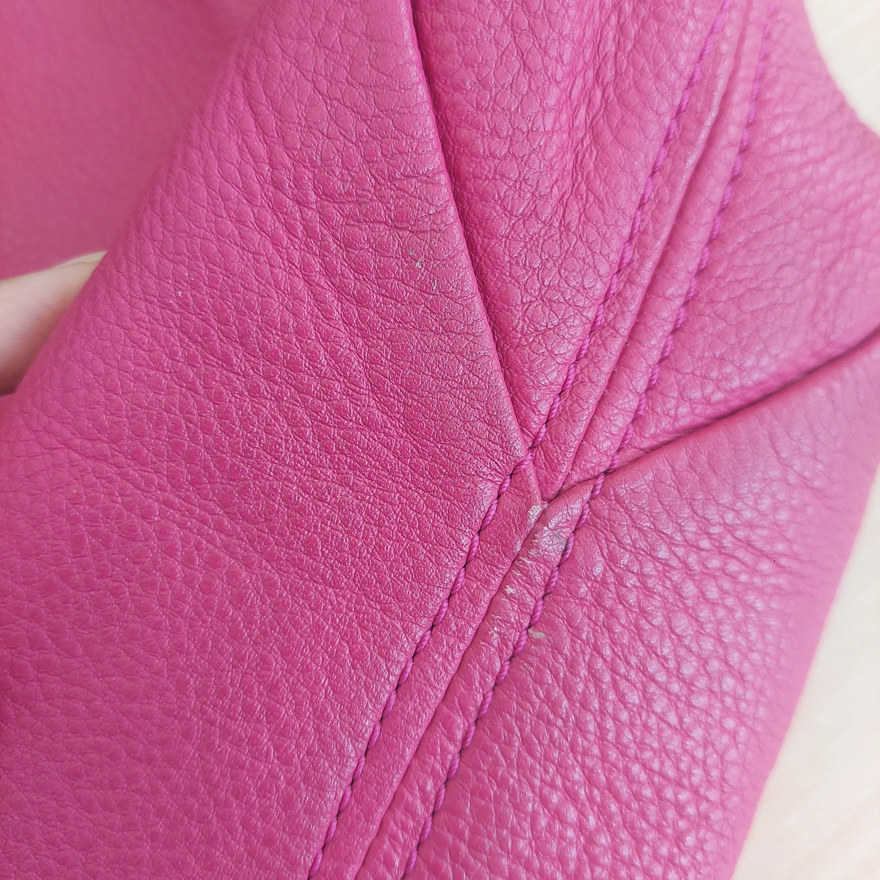 Michael Kors Fuchsia Pink Leather Shoulder Bag | Pre Loved |