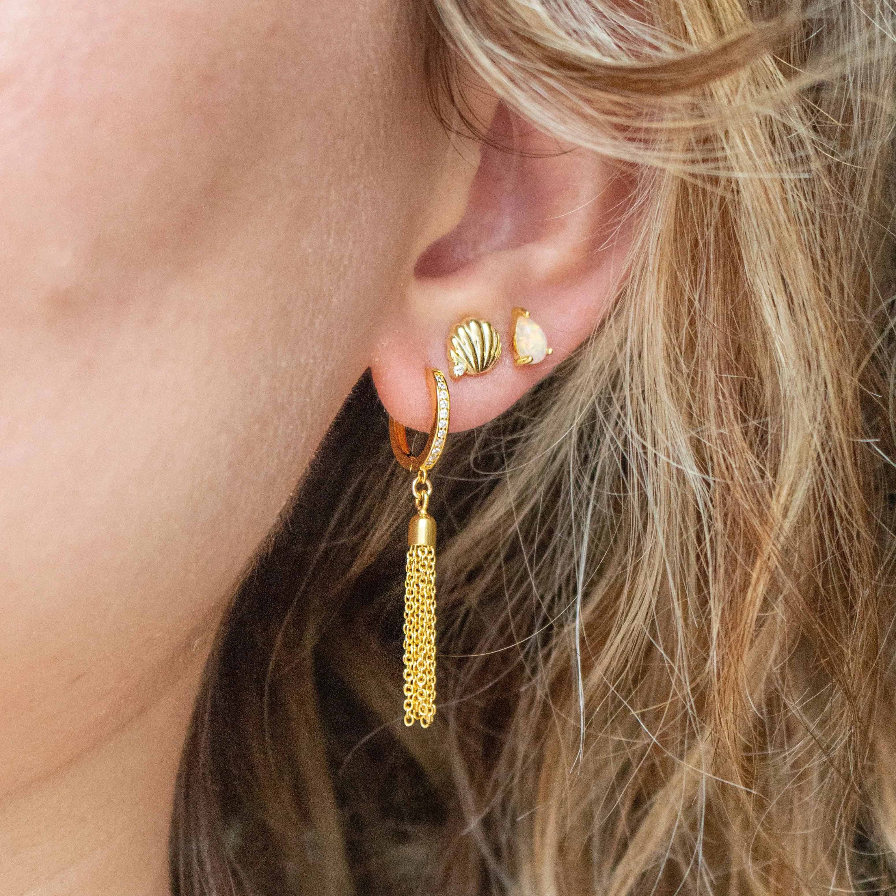 SEASHELL STUDS GOLD