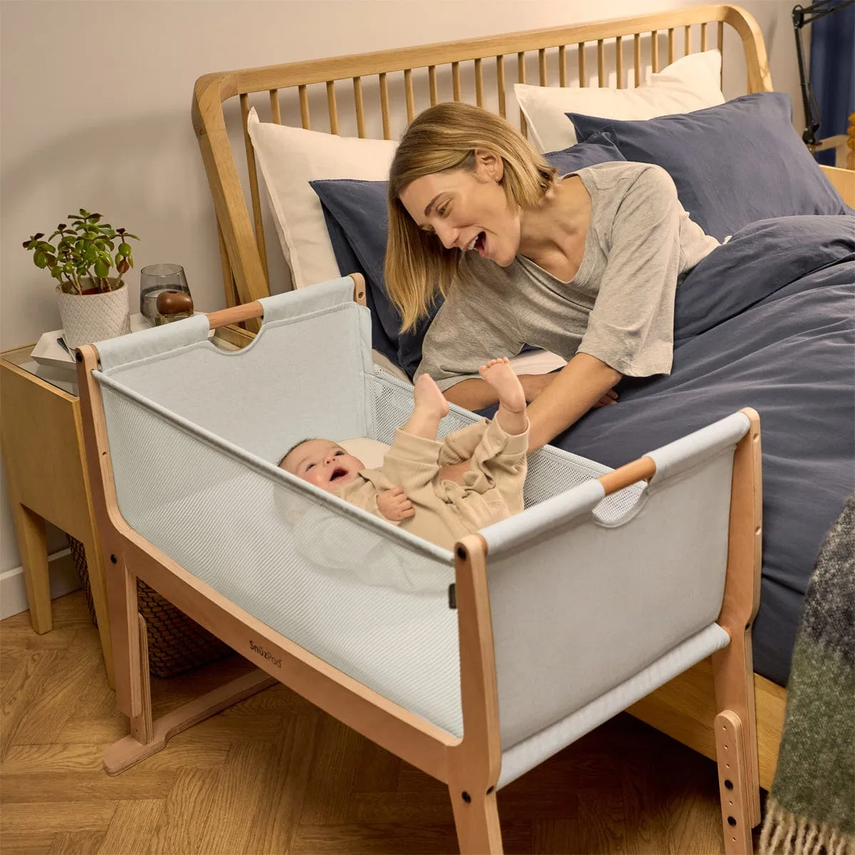 SnuzPod Studio Bedside Crib - Natural